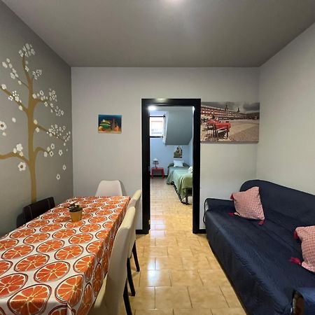 Aparment Puerta De Sol Lägenhet Madrid Exteriör bild