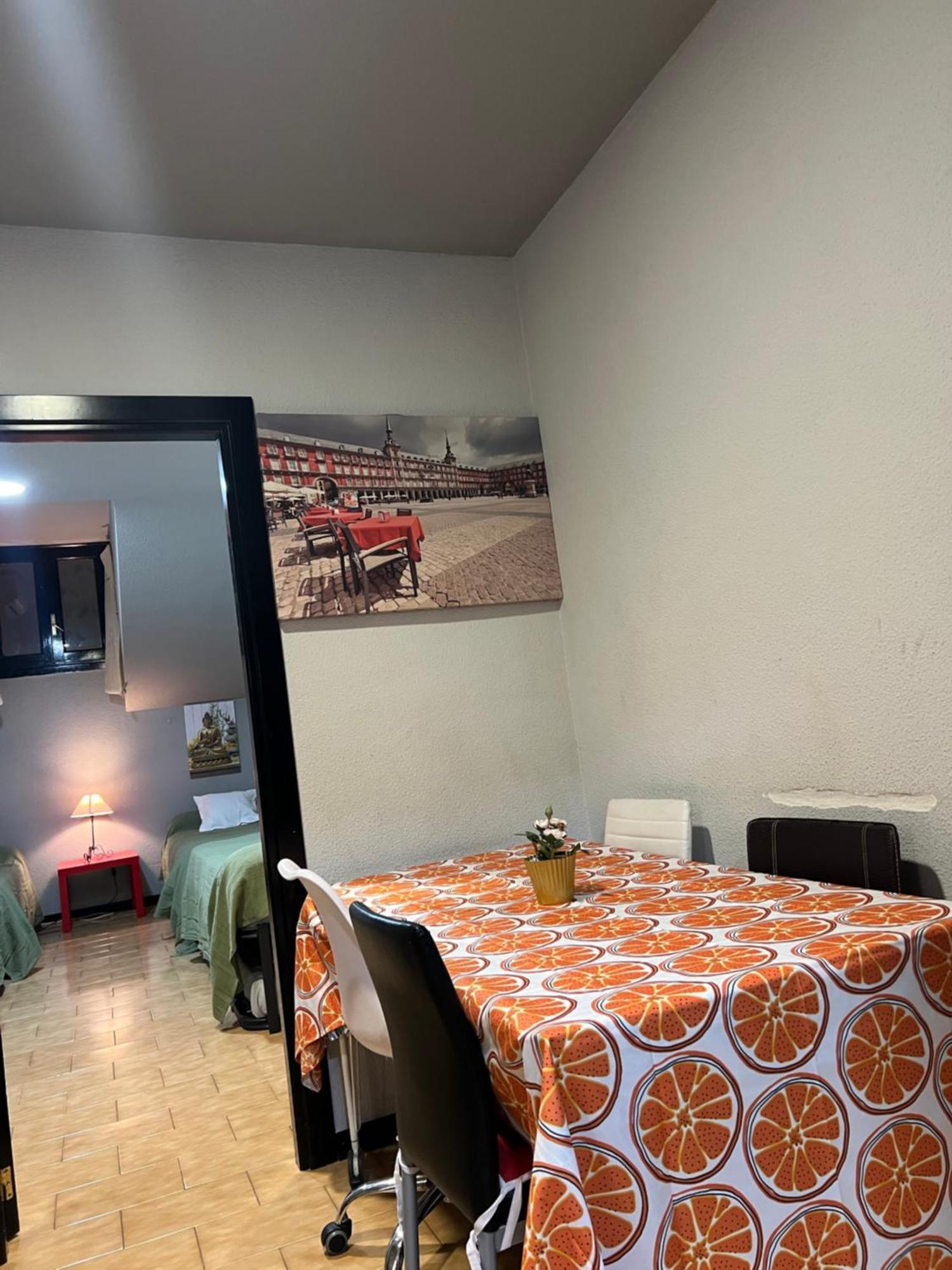 Aparment Puerta De Sol Lägenhet Madrid Exteriör bild